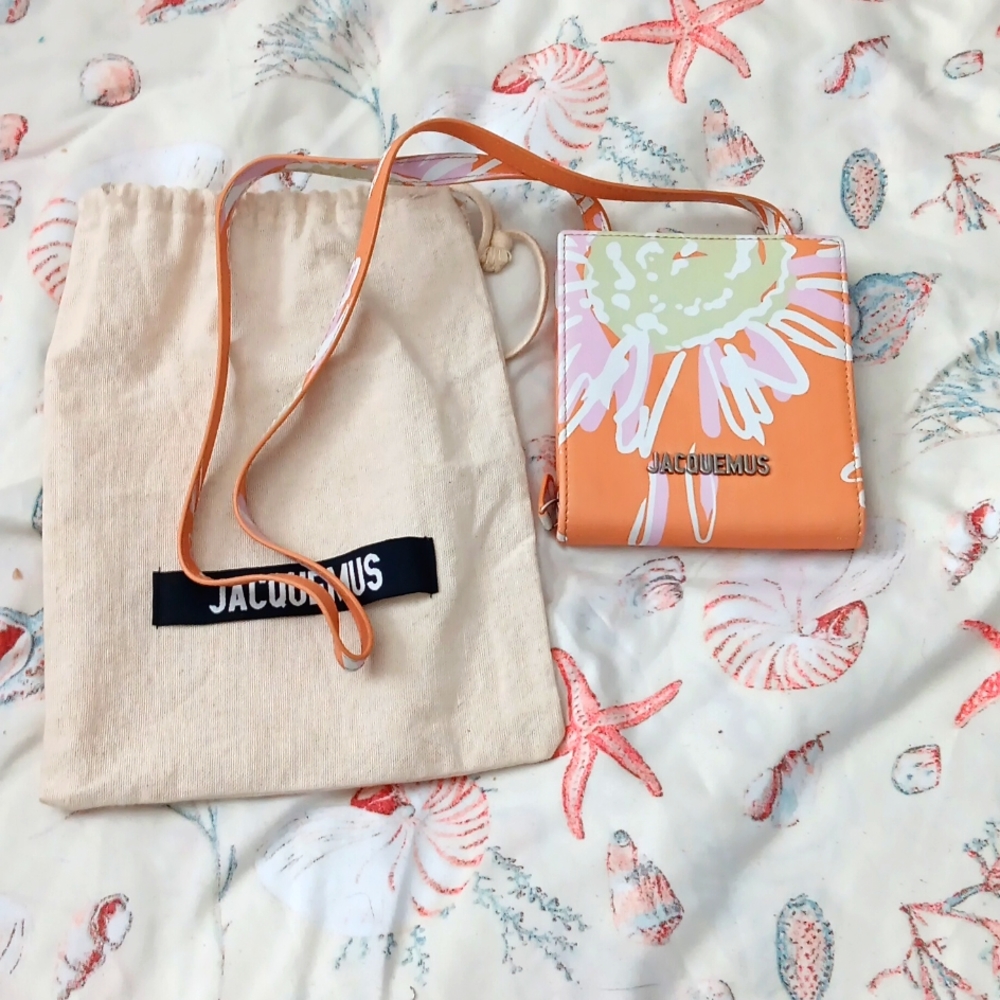 Jacquemus Small with dust bag